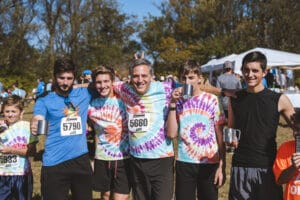 group of runners for ChesLen Chase
